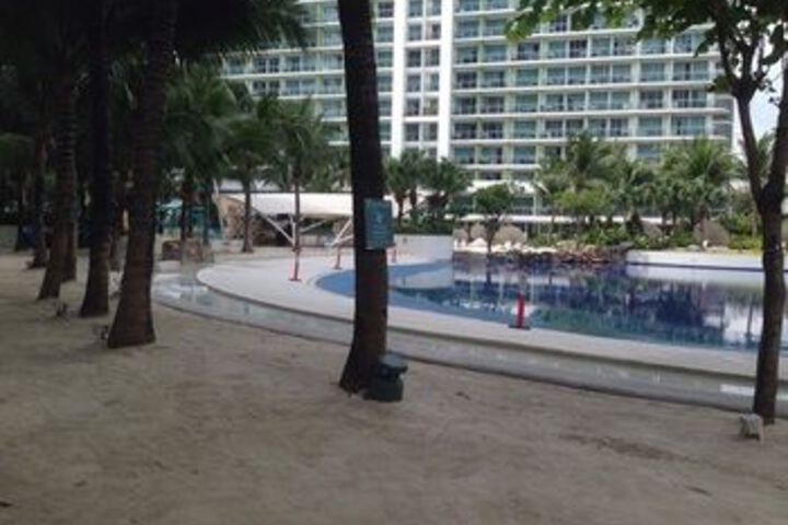 Pool 28 of 33