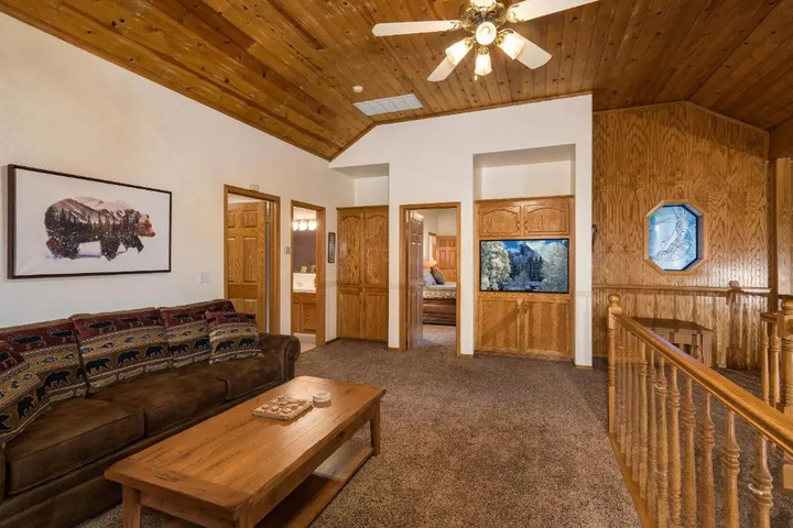 Room 13 of 22
