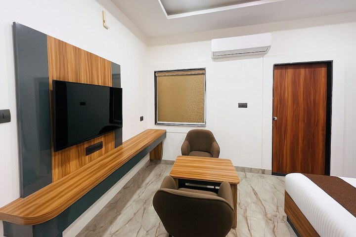 Room 68 of 92