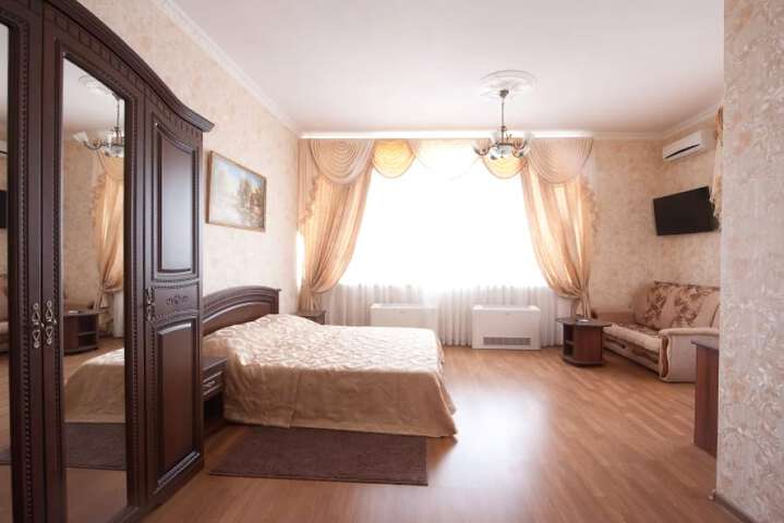 Room 13 of 39