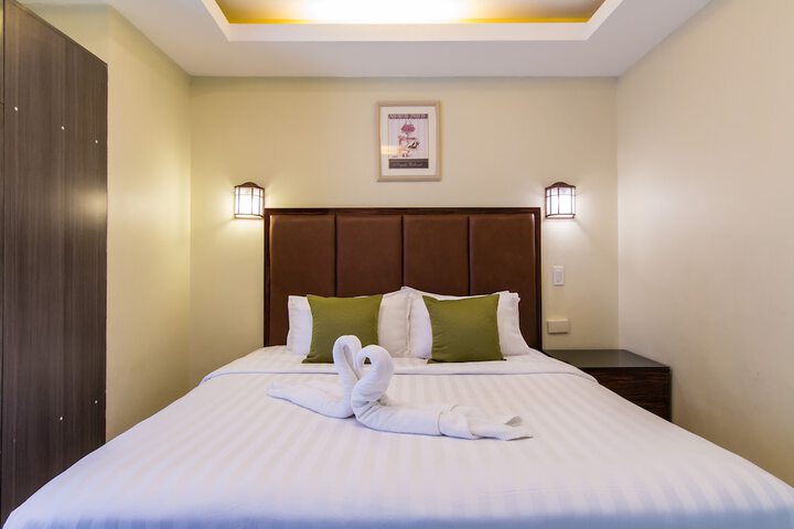 Room 5 of 73