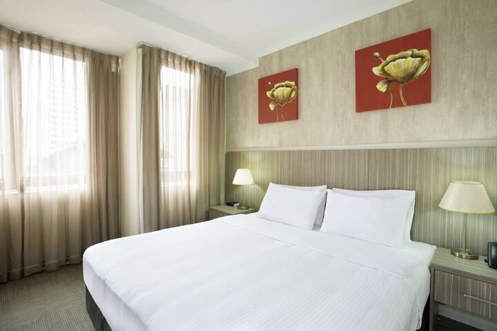 Room 16 of 54