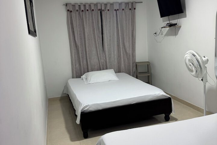 Room 21 of 28