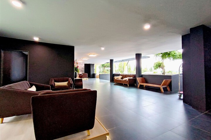 Guest Lobby