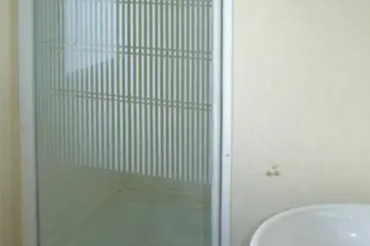 Room 4 of 7