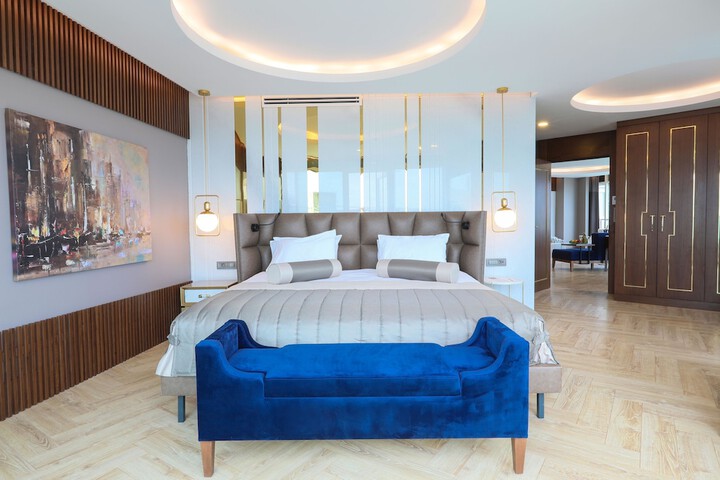 Room 71 of 280