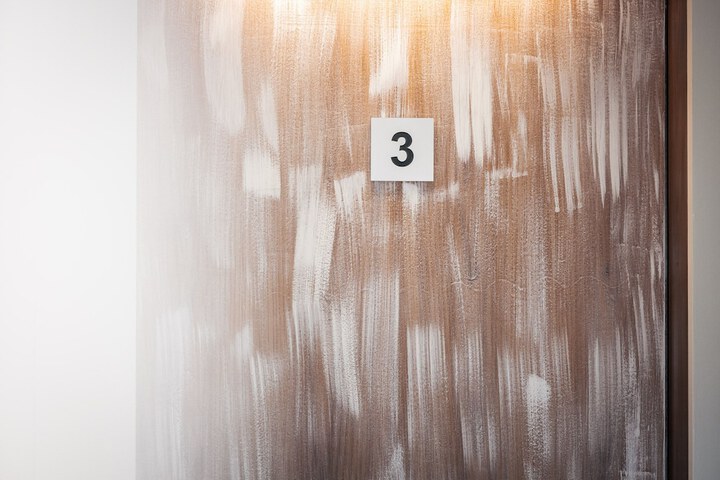 Room 10 of 47