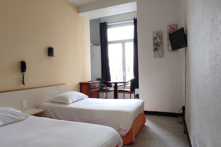 Room 19 of 25