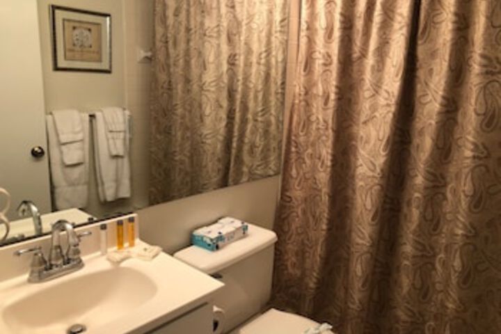Room 157 of 237