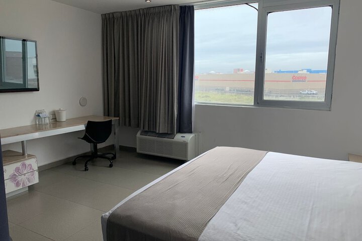 Room 32 of 75