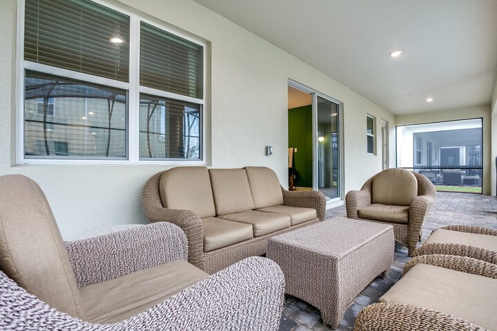 Terrace/Patio 58 of 60