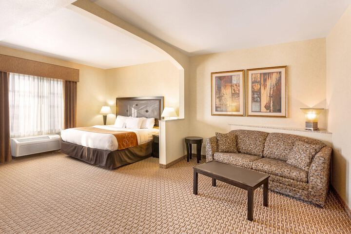 Room 14 of 36