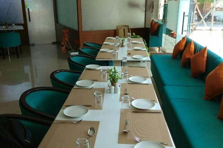 Dining 14 of 20