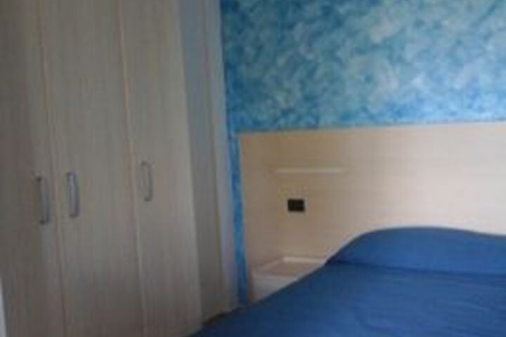 Room 34 of 43
