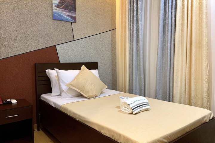 Room 4 of 26