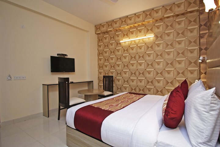 Room 6 of 22