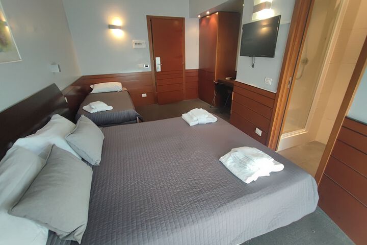 Room 25 of 50