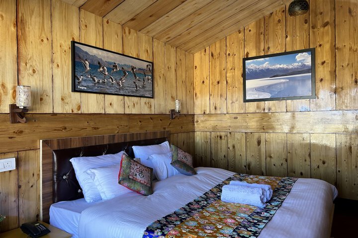 Room 4 of 43
