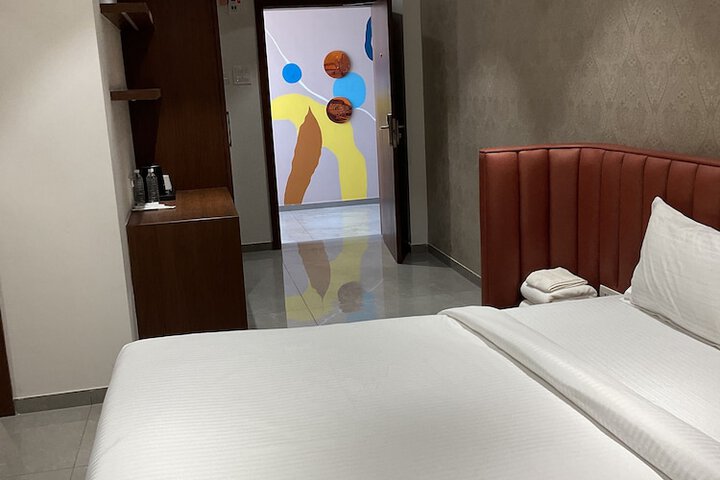Room 14 of 31