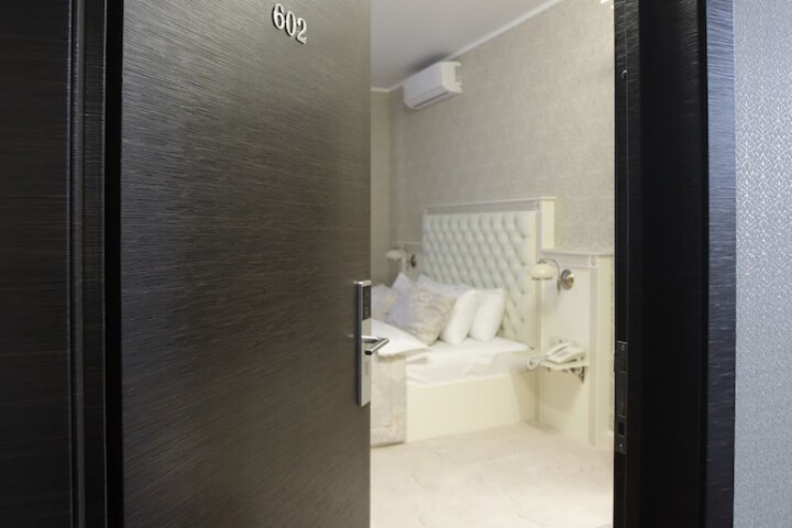 Room 25 of 56
