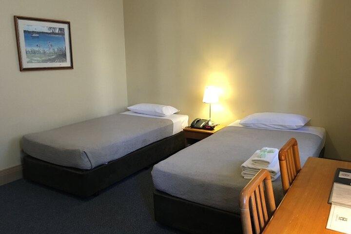 Room 15 of 73