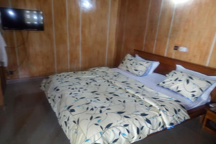 Room 31 of 32