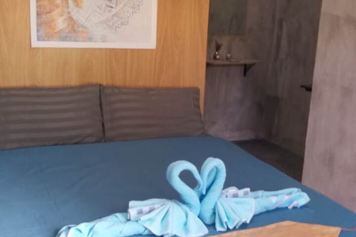 Room 3 of 44