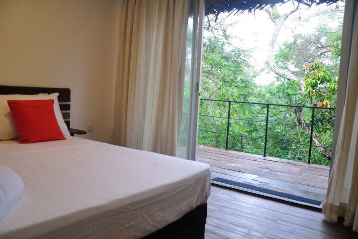 Room 10 of 64