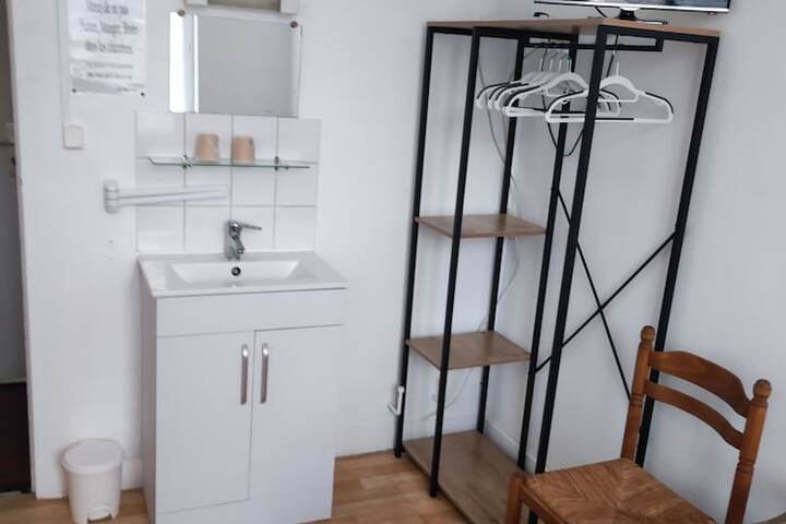 Room 3 of 14