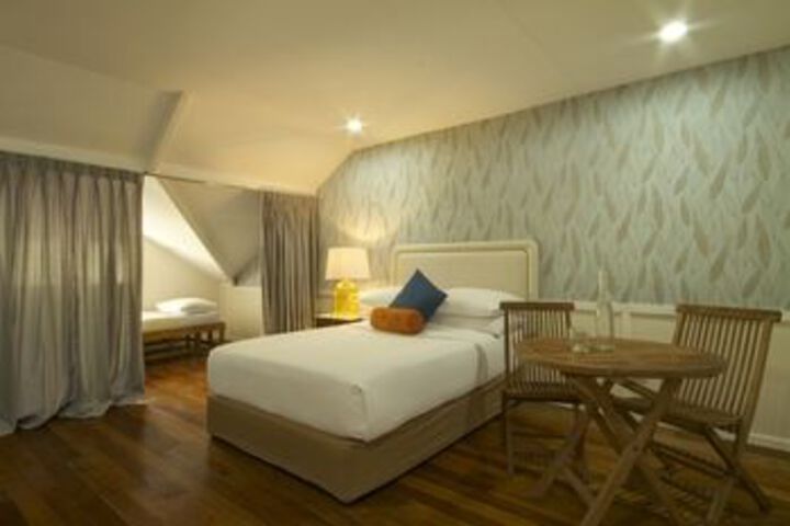 Room 9 of 50