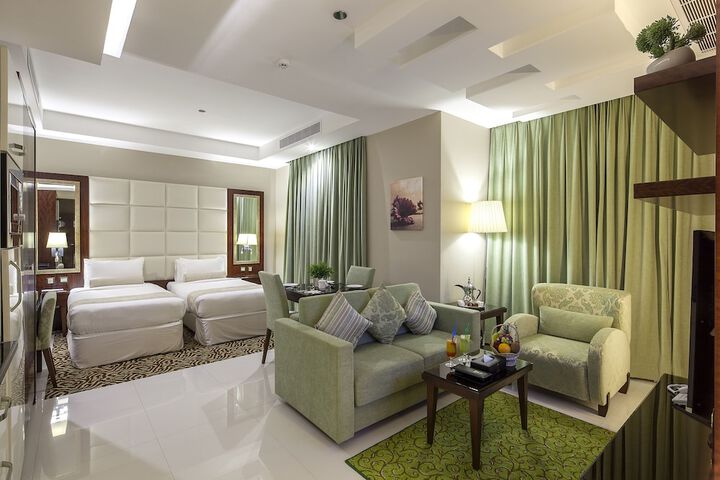 Room 8 of 30