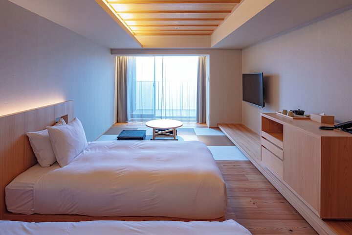 Room 46 of 282