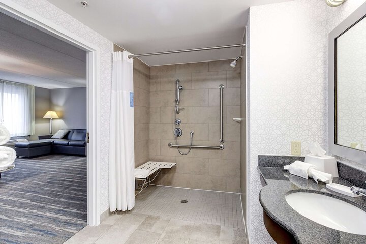 Room 48 of 67
