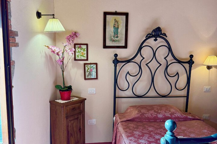 Room 43 of 157