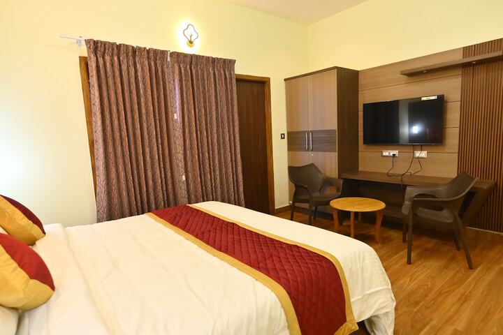 Room 5 of 35