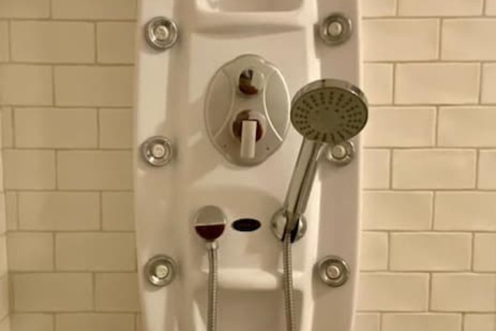 Room 56 of 74