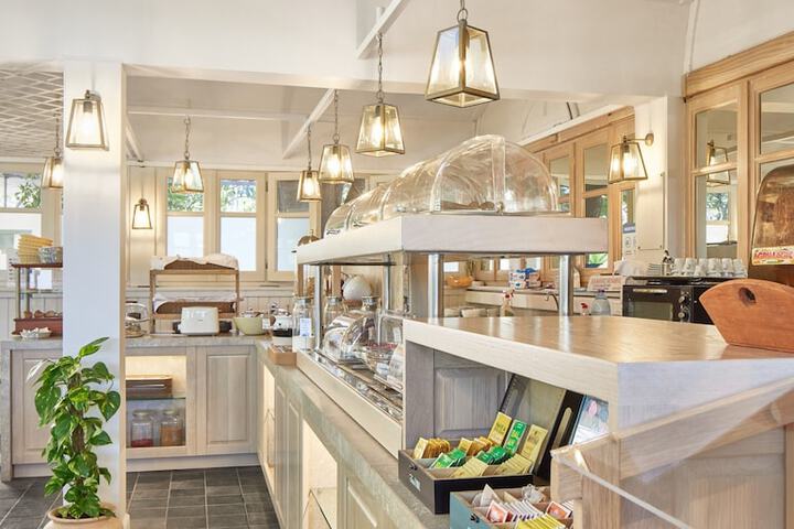 Breakfast area