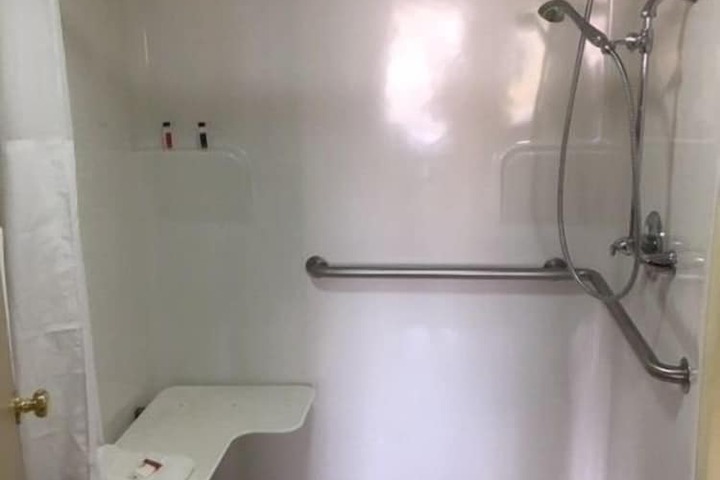 Room 16 of 22