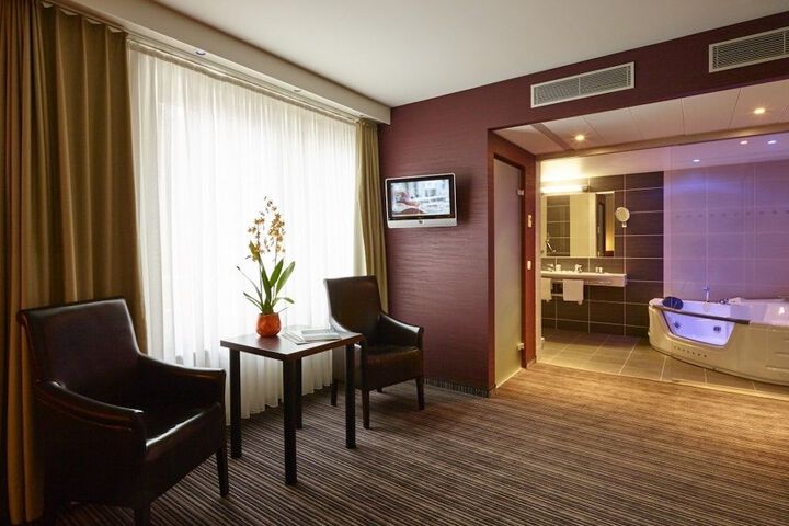 Room 20 of 31