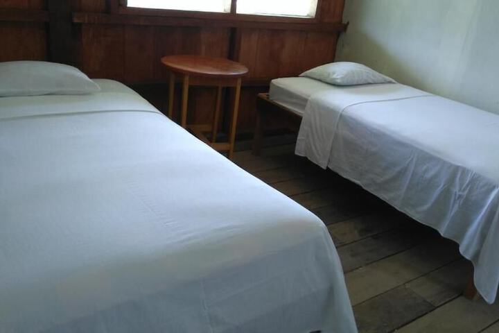 Room 9 of 20