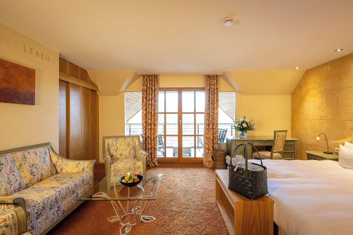 Room 9 of 37