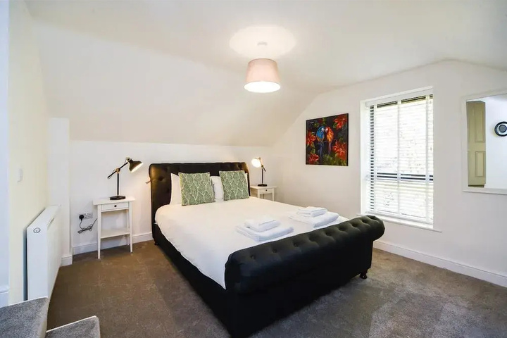 Room 14 of 22