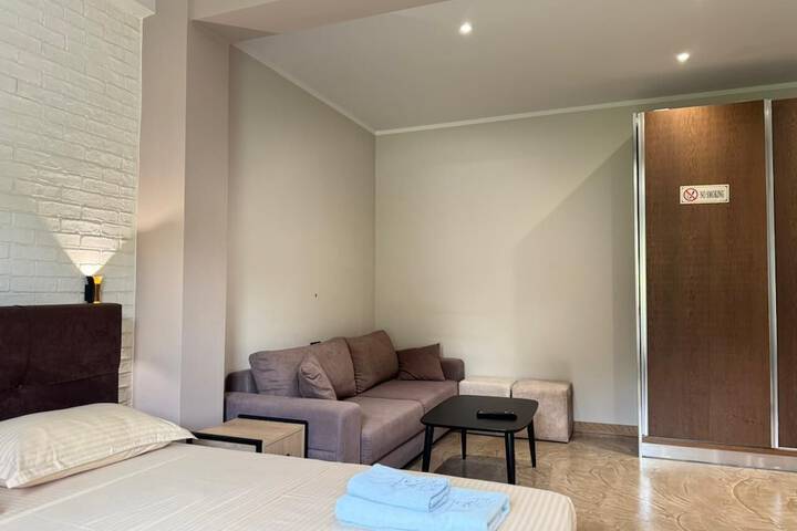 Room 44 of 95