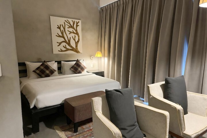 Room 9 of 49