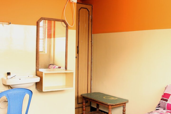 Room 14 of 26