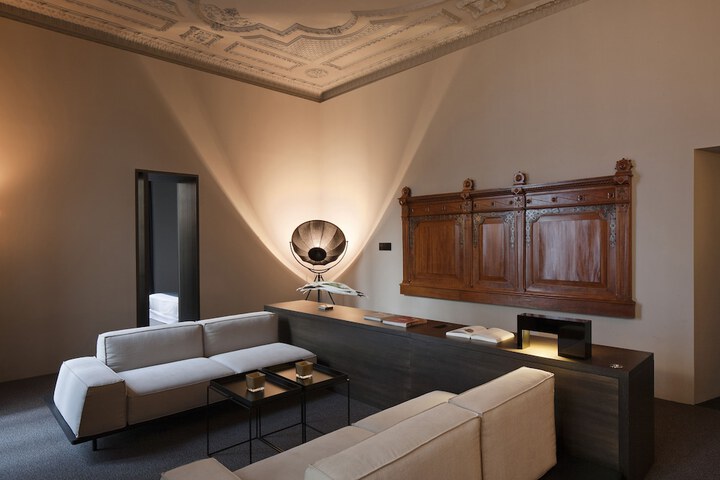 Room 21 of 75