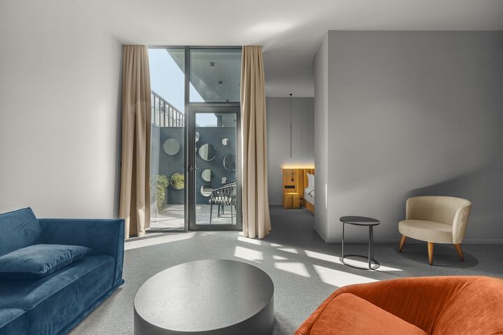 Room 33 of 58