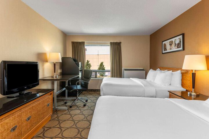 2 Double Beds (2 of 11)