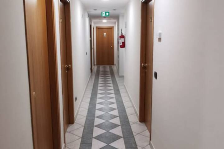 Room 13 of 51