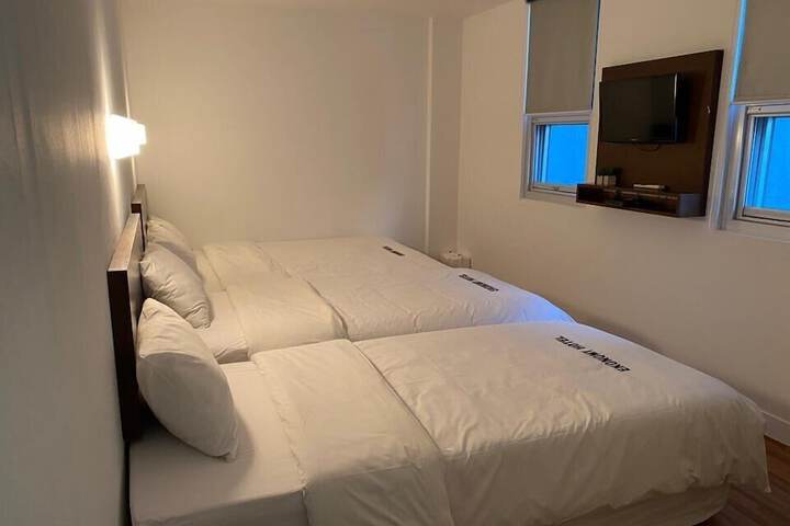 Room 26 of 81
